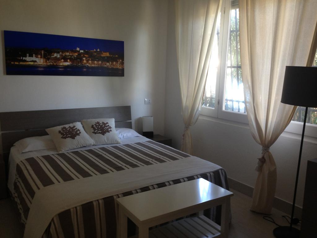 Car'Loft Beachside كالياري الغرفة الصورة